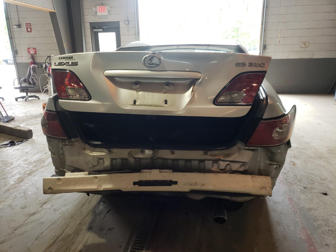 Photo 9 from auction – 2004 LEXUS ES 330 with VIN JTHBA30G040002291