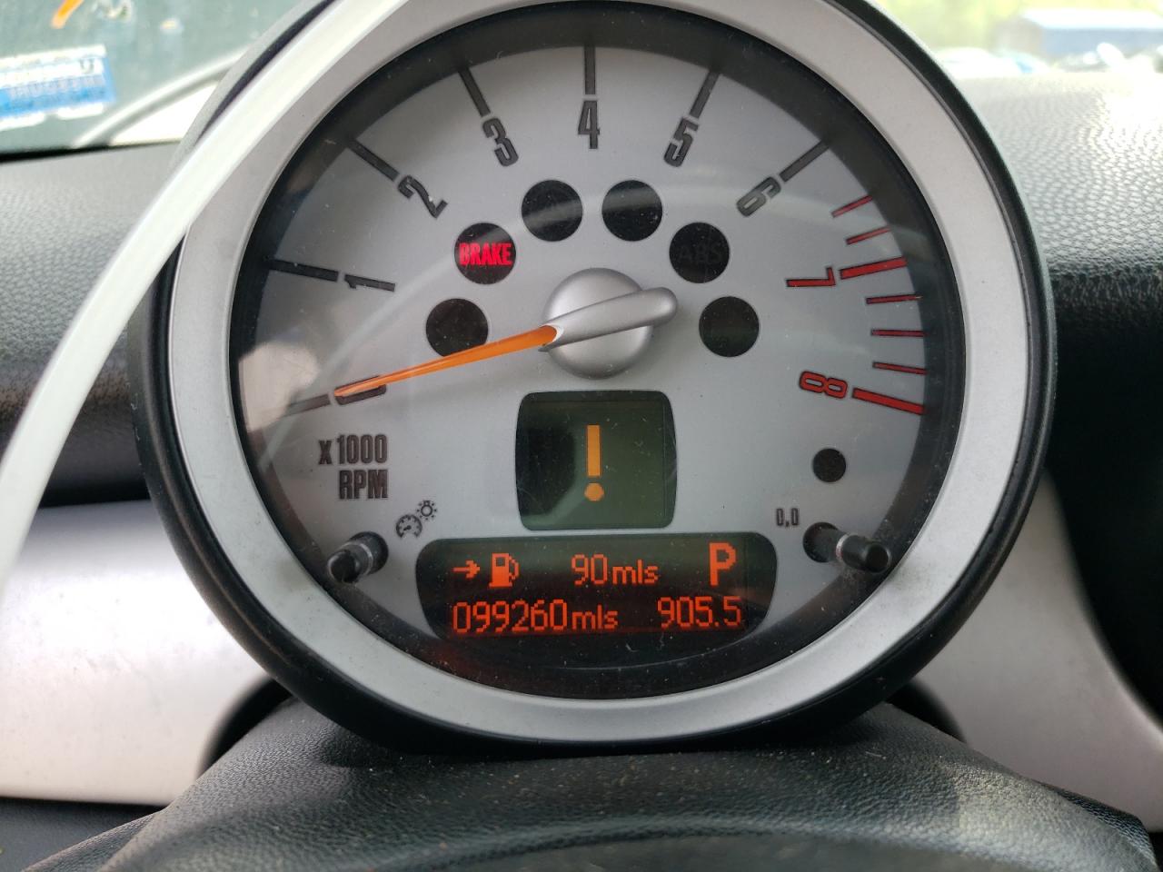 Photo 8 from auction – 2009 MINI COOPER CLU with VIN WMWML33579TX33978