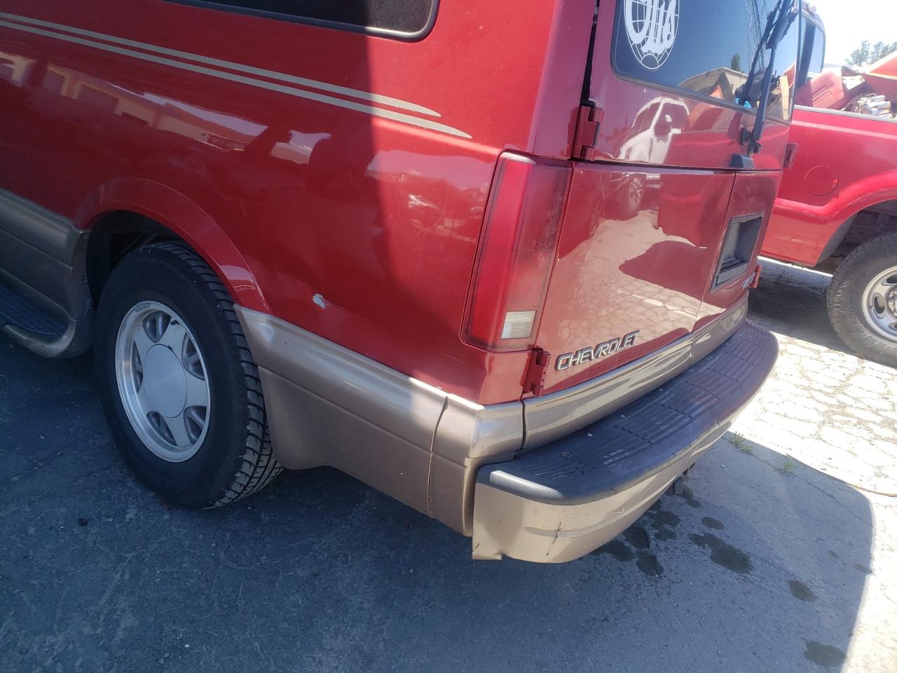 Foto 9 de la subasta – 2002 CHEVROLET ASTRO con VIN 1GNEL19X52B146783