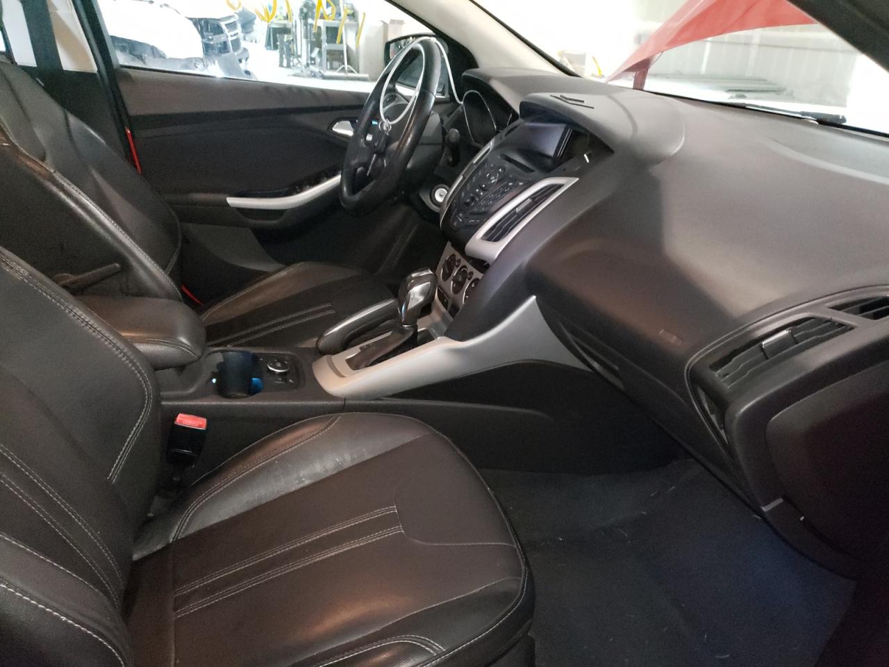 Photo 5 from auction – 2013 FORD FOCUS SE with VIN 1FADP3F2XDL289650