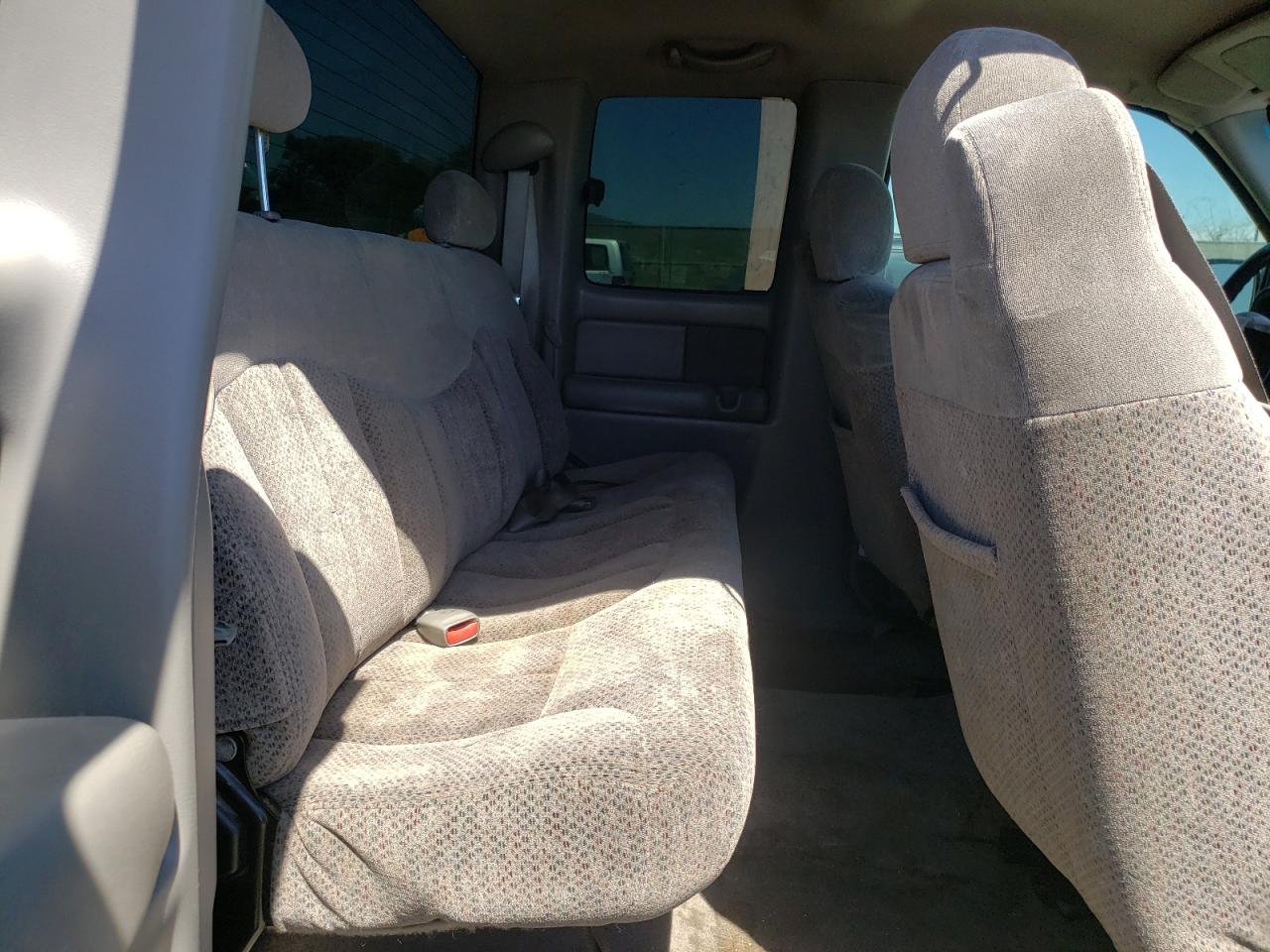 Photo 6 from auction – 1999 CHEVROLET SILVERADO with VIN 2GCEC19T2X1156927