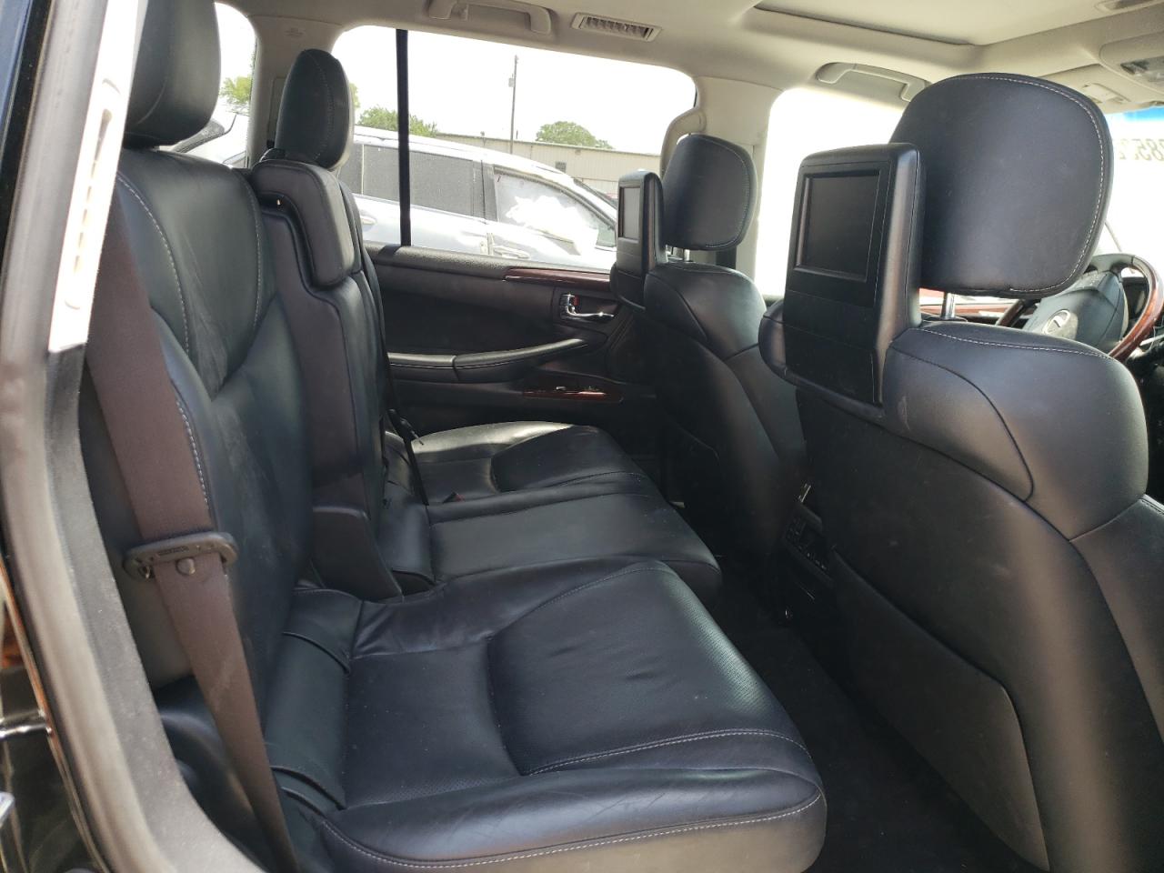 Photo 6 from auction – 2015 LEXUS LX 570 with VIN JTJHY7AX8F4170878