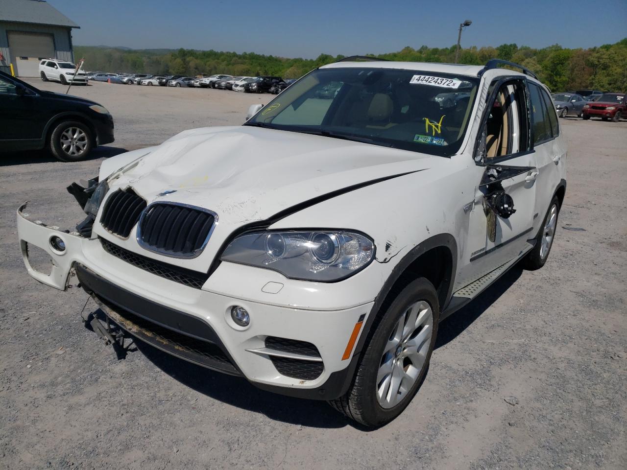 Photo 2 from auction – 2013 BMW X5 XDRIVE3 with VIN 5UXZV4C50D0B02011