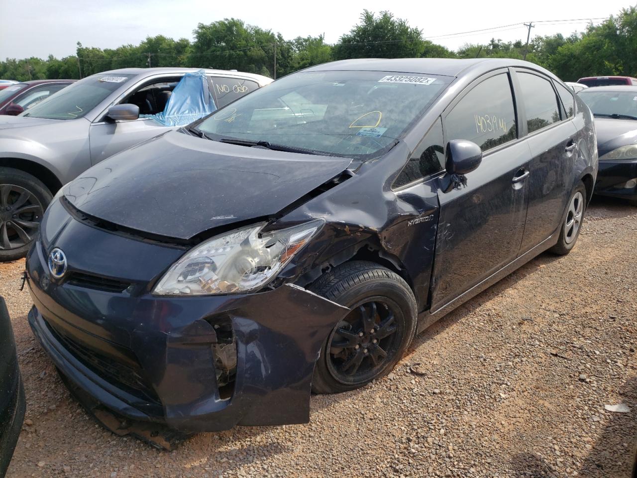 Photo 2 from auction – 2014 TOYOTA PRIUS with VIN JTDKN3DU4E1752729