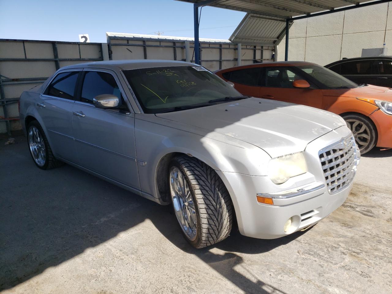 CHRYSLER 300C 2005 with VIN 2C3AA63HX5H576658 - Photo from auction