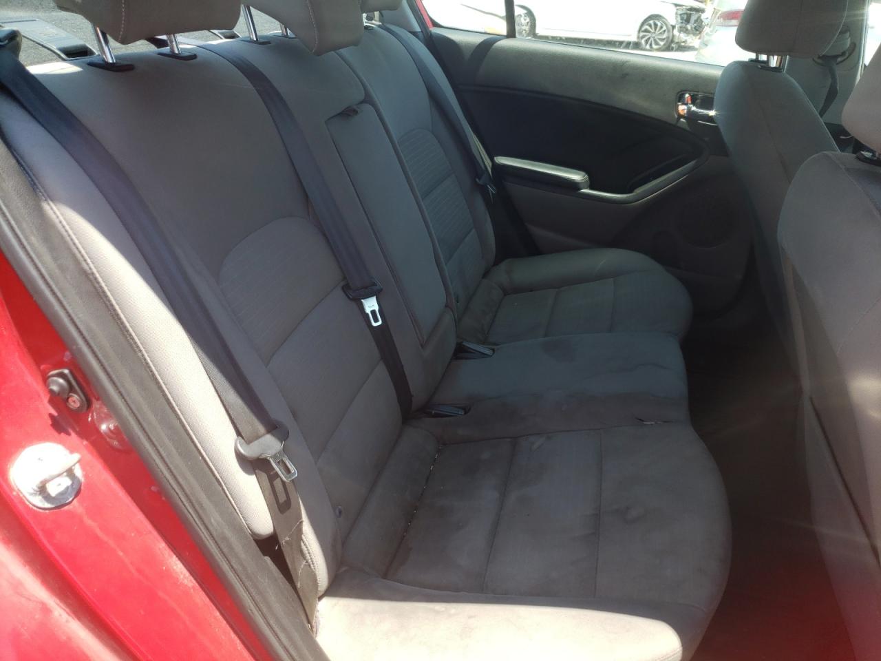 Photo 6 from auction – 2014 KIA FORTE LX with VIN KNAFX4A68E5062737