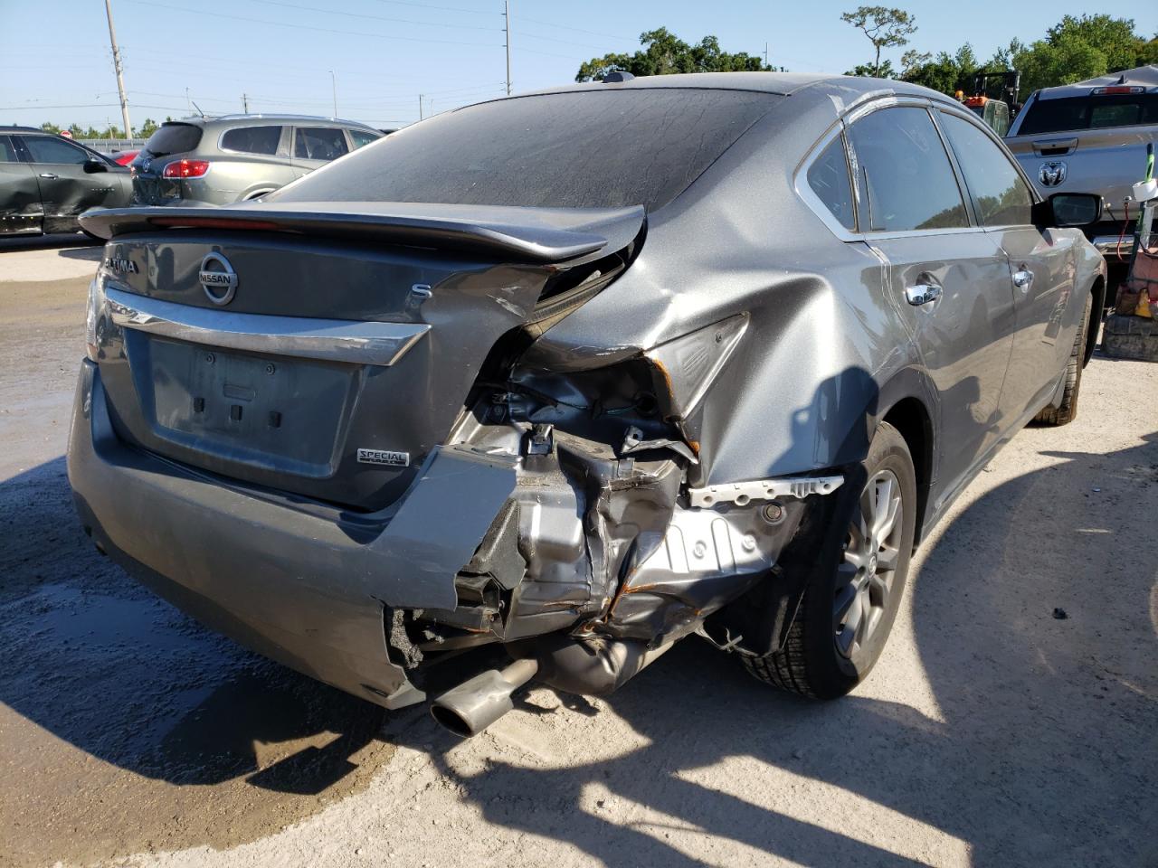 Photo 4 from auction – 2015 NISSAN ALTIMA 2.5 with VIN 1N4AL3AP4FN905920