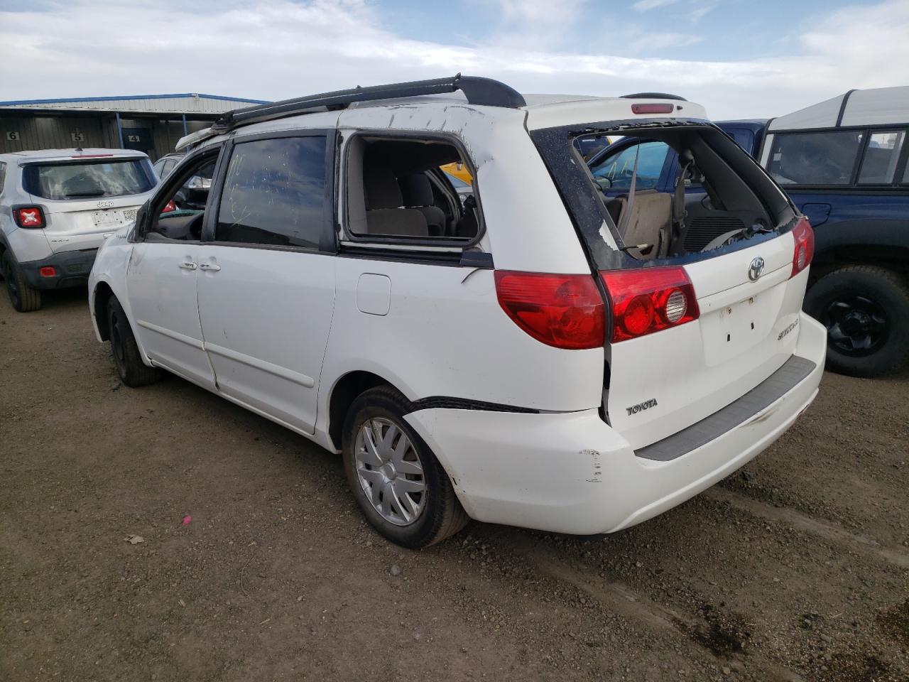 Photo 3 from auction – 2007 TOYOTA SIENNA CE with VIN 5TDZK23C57S059264