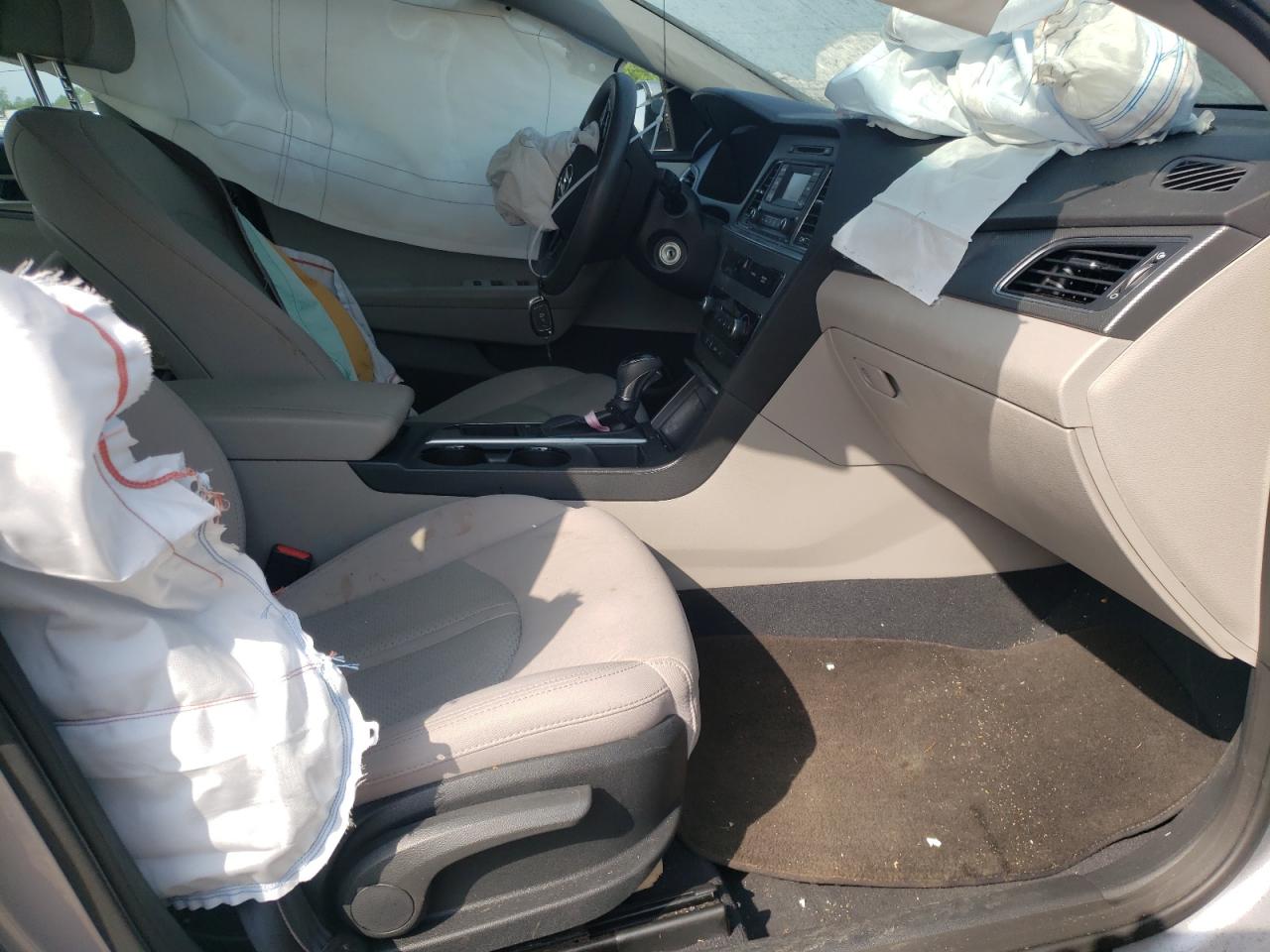 Photo 5 from auction – 2015 HYUNDAI SONATA SE with VIN 5NPE24AF9FH140778