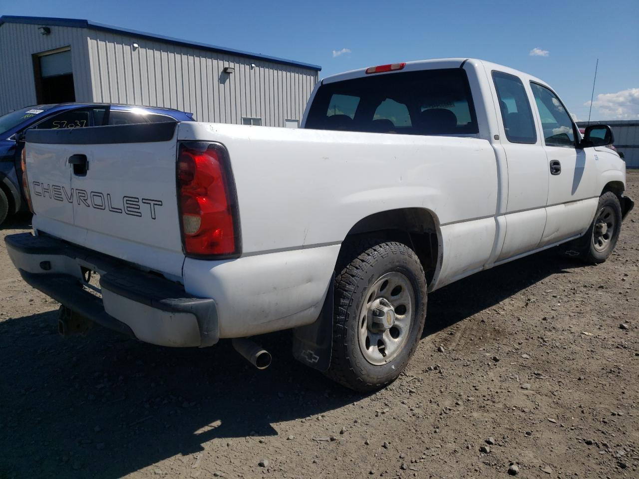 Photo 4 from auction – 2005 CHEVROLET SILVERADO with VIN 1GCEC19T65Z226658