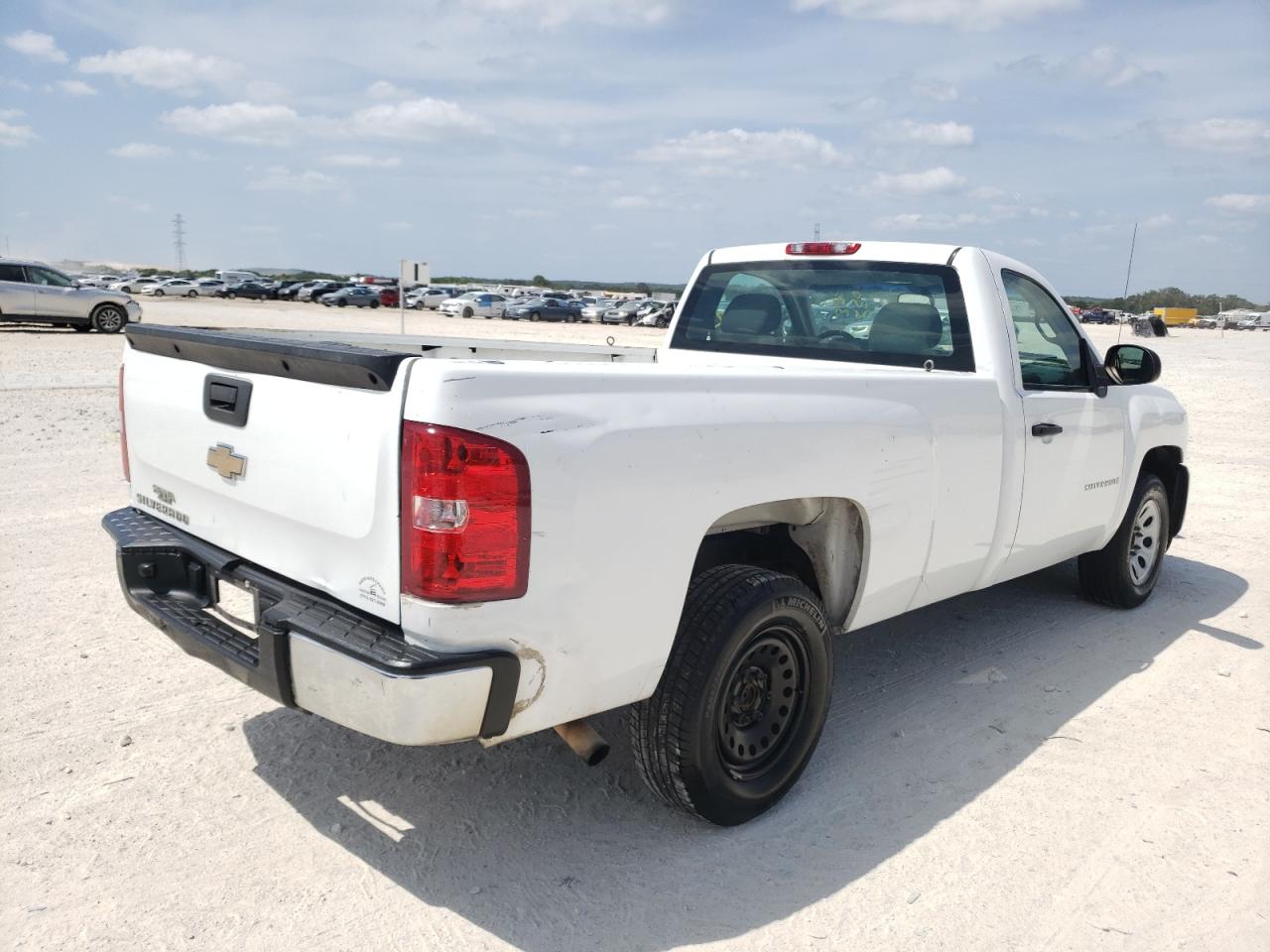 Photo 4 from auction – 2009 CHEVROLET SILVERADO with VIN 1GCEC14X59Z220382
