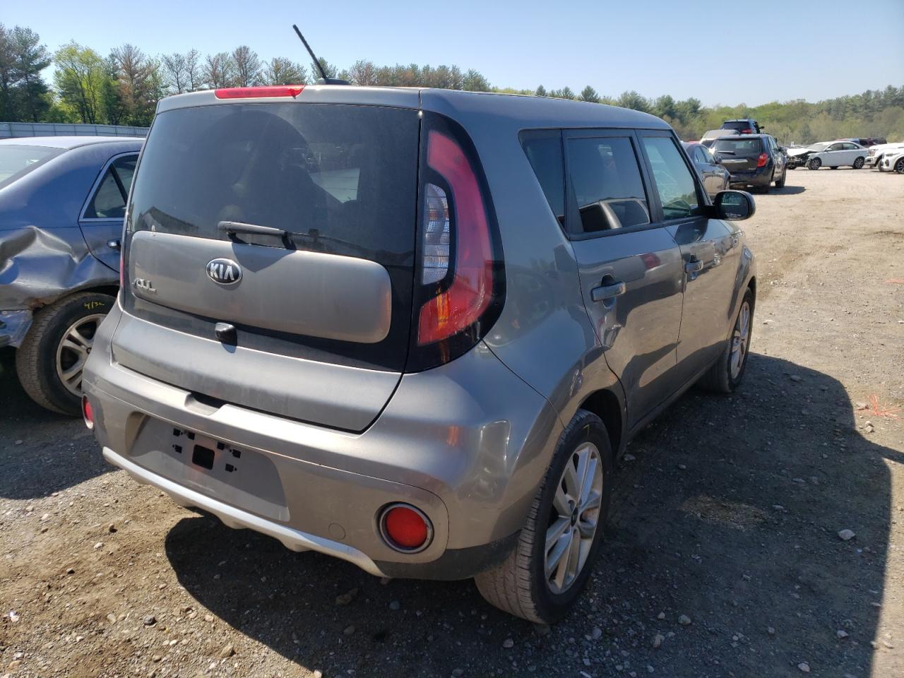 Photo 4 from auction – 2018 KIA SOUL + with VIN KNDJP3A56J7599619