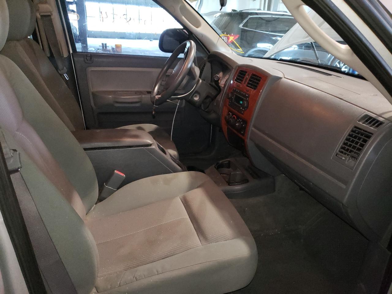 Photo 5 from auction – 2005 DODGE DAKOTA QUA with VIN 1D7HE48N25S345611
