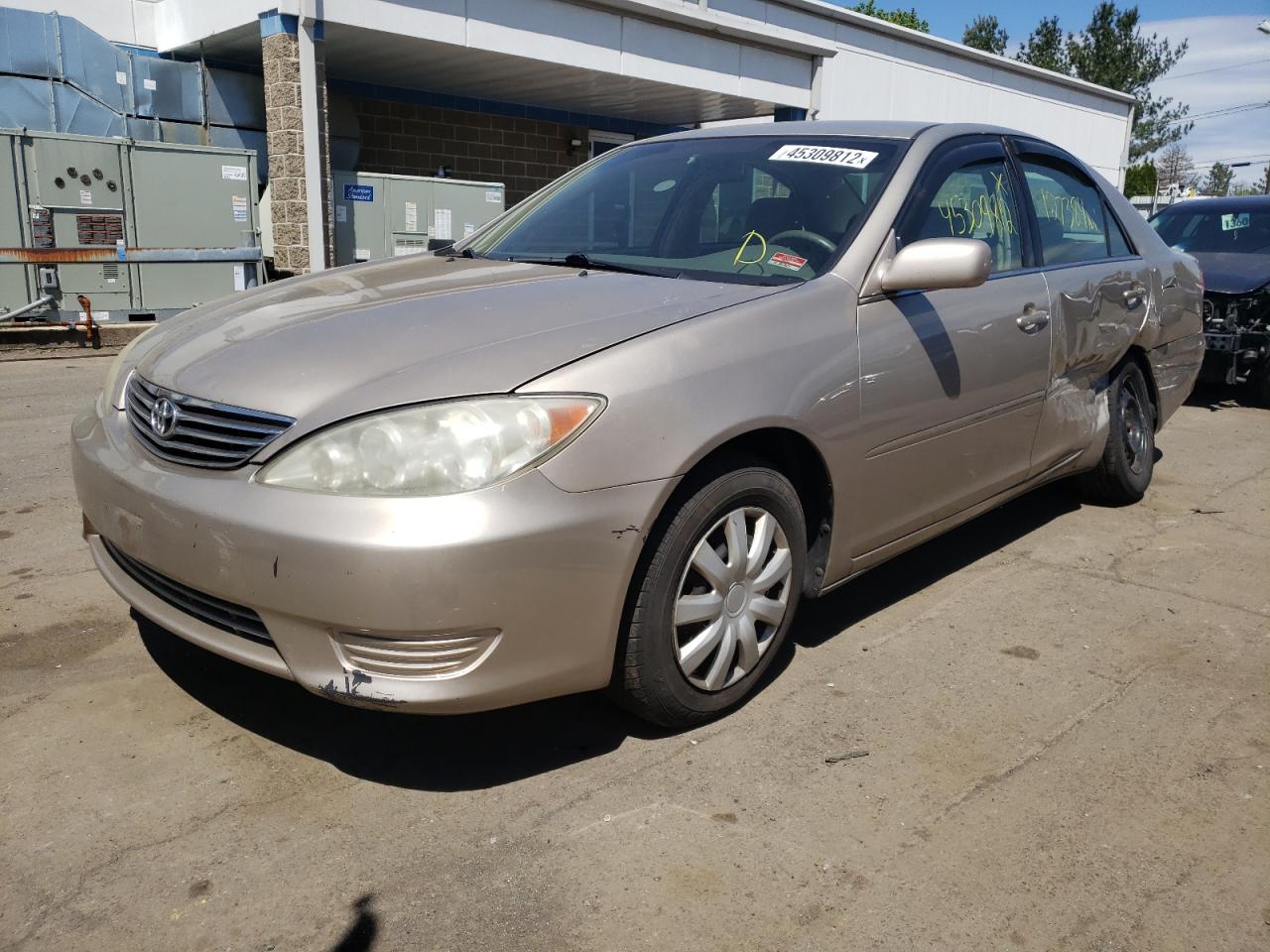 Photo 2 from auction – 2005 TOYOTA CAMRY LE with VIN 4T1BE32K85U624876