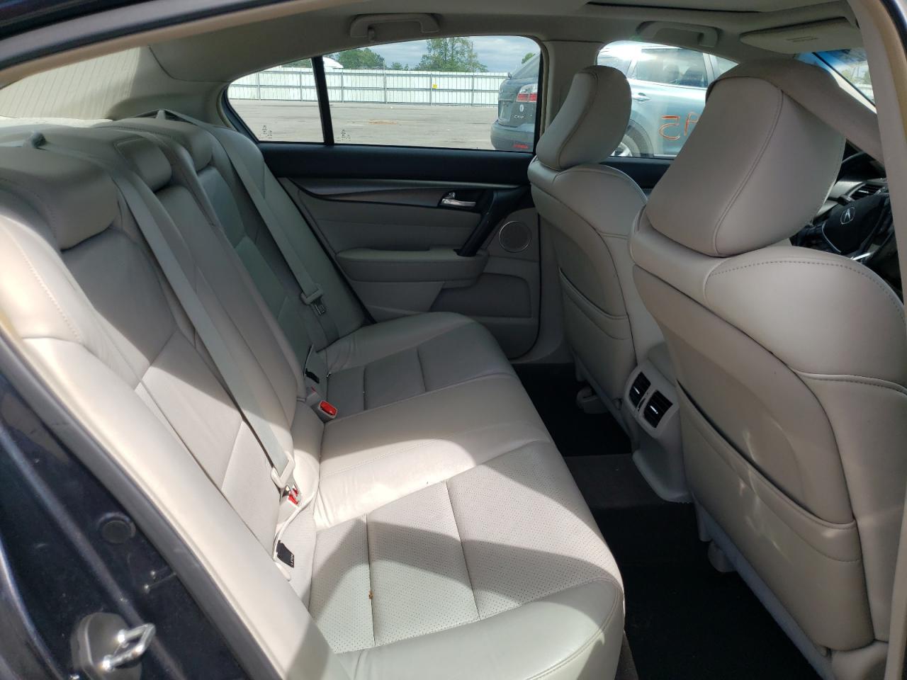 Zdjęcie 18 z aukcji – 2012 ACURA TL z VIN 19UUA8F58CA027723