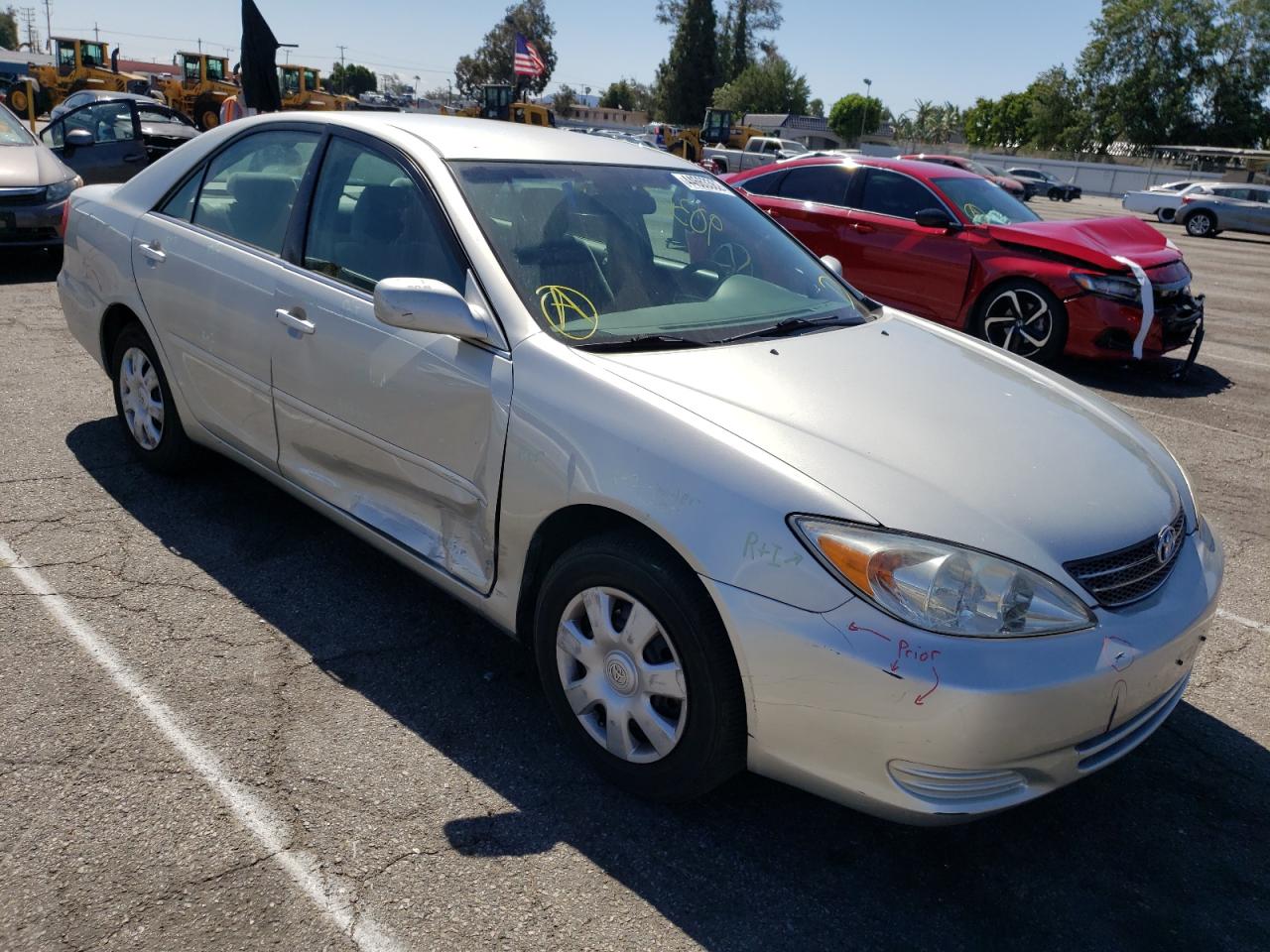 TOYOTA CAMRY LE 2004 with VIN 4T1BE32K84U913545 - Photo from auction
