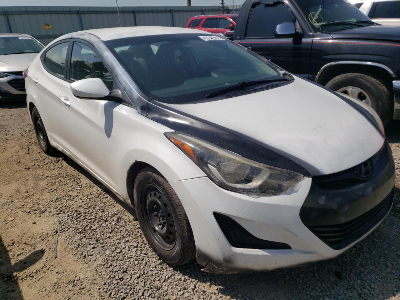 HYUNDAI ELANTRA SE 2016 with VIN 5NPDH4AE7GH724809 - Photo from auction