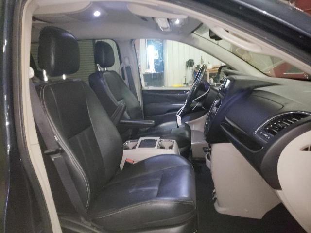 Photo 5 from auction – 2014 CHRYSLER TOWN & COU with VIN 2C4RC1BG9ER149230