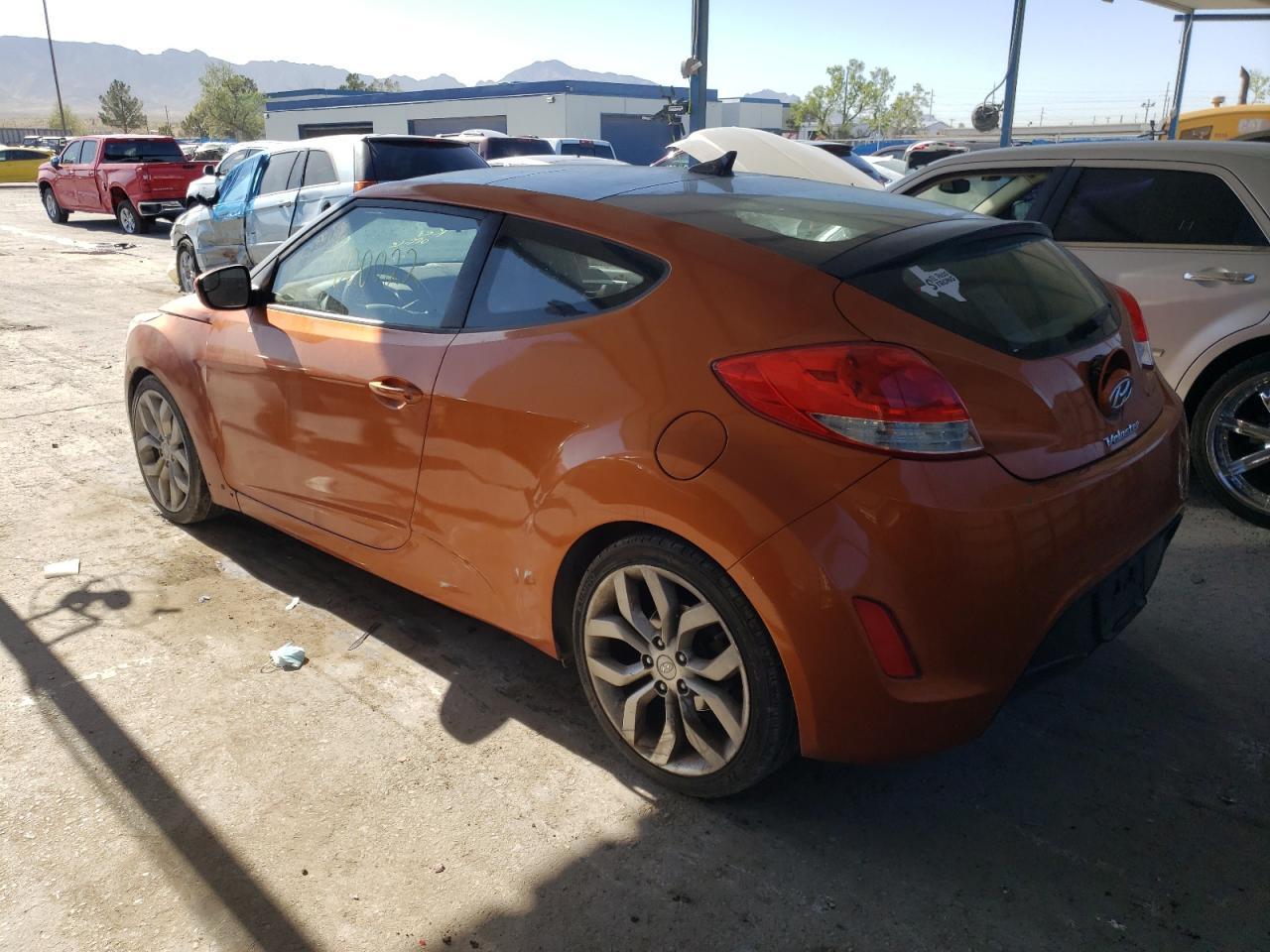 Photo 3 from auction – 2012 HYUNDAI VELOSTER with VIN KMHTC6ADXCU066301
