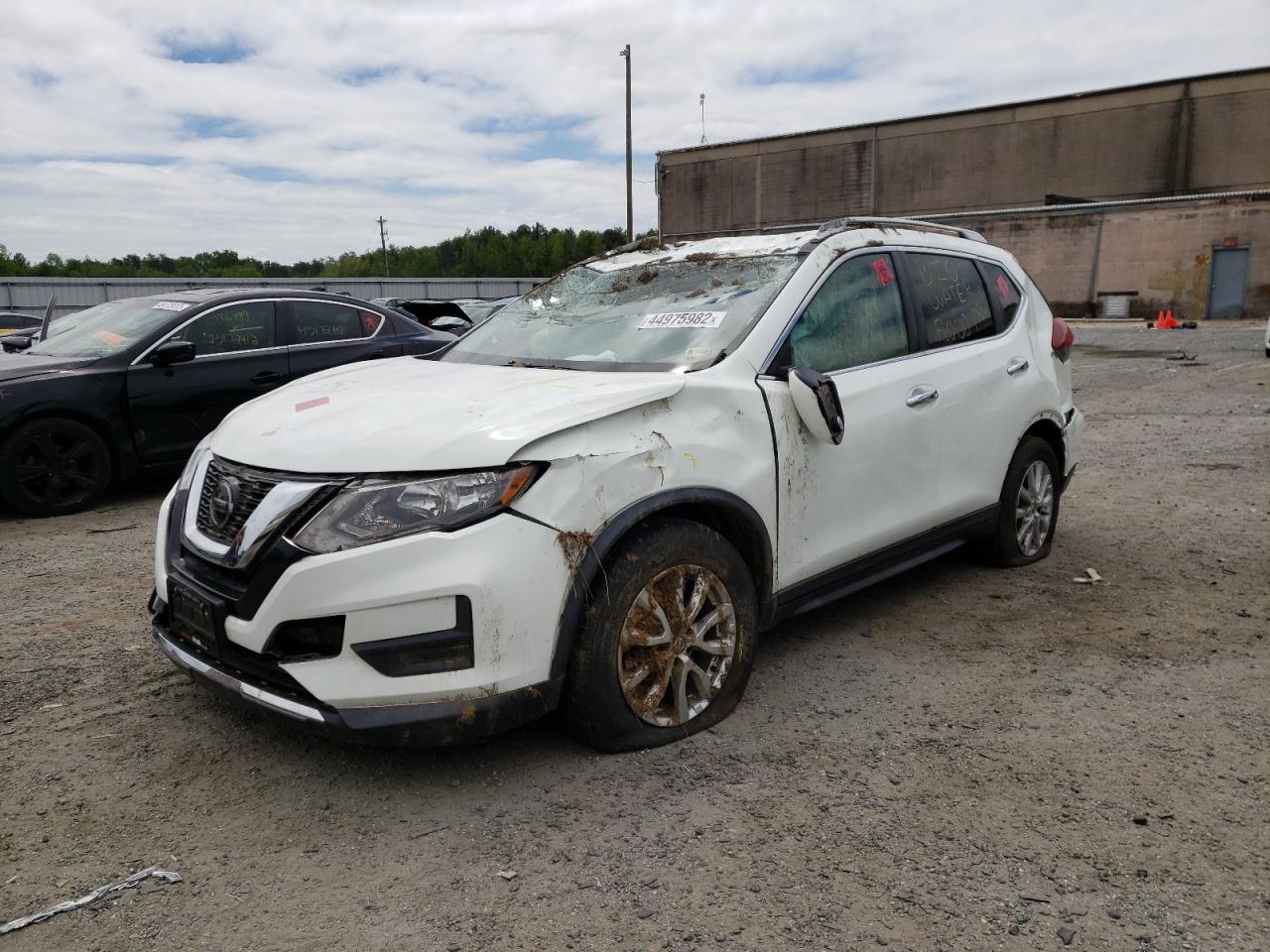 Photo 12 from auction – 2018 NISSAN ROGUE S with VIN KNMAT2MTXJP565022