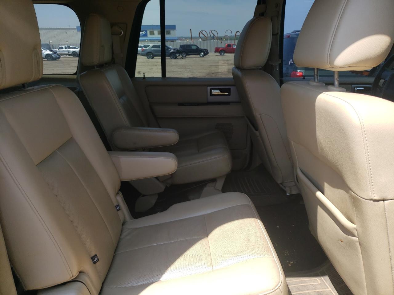 Photo 18 from auction – 2015 FORD EXPEDITION with VIN 1FMJK2AT8FEF30033