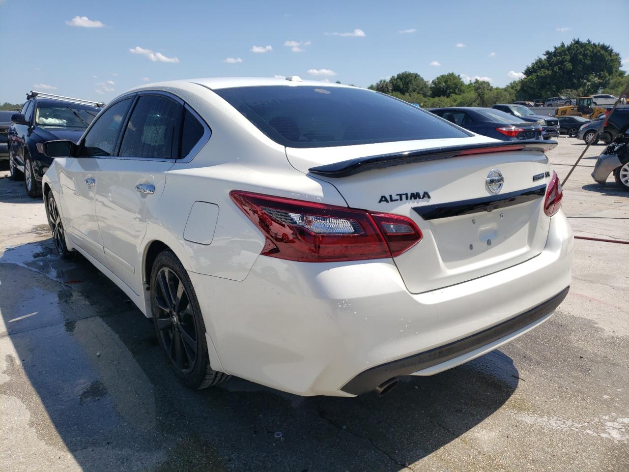 Photo 3 from auction – 2018 NISSAN ALTIMA 2.5 with VIN 1N4AL3AP3JC211286