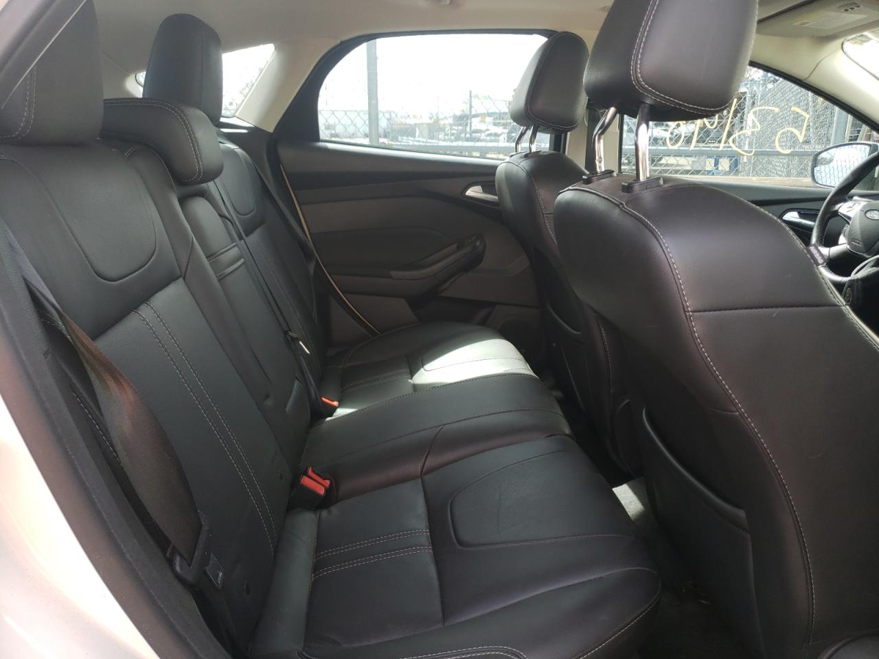 Photo 6 from auction – 2012 FORD FOCUS TITA with VIN 1FAHP3N28CL227410