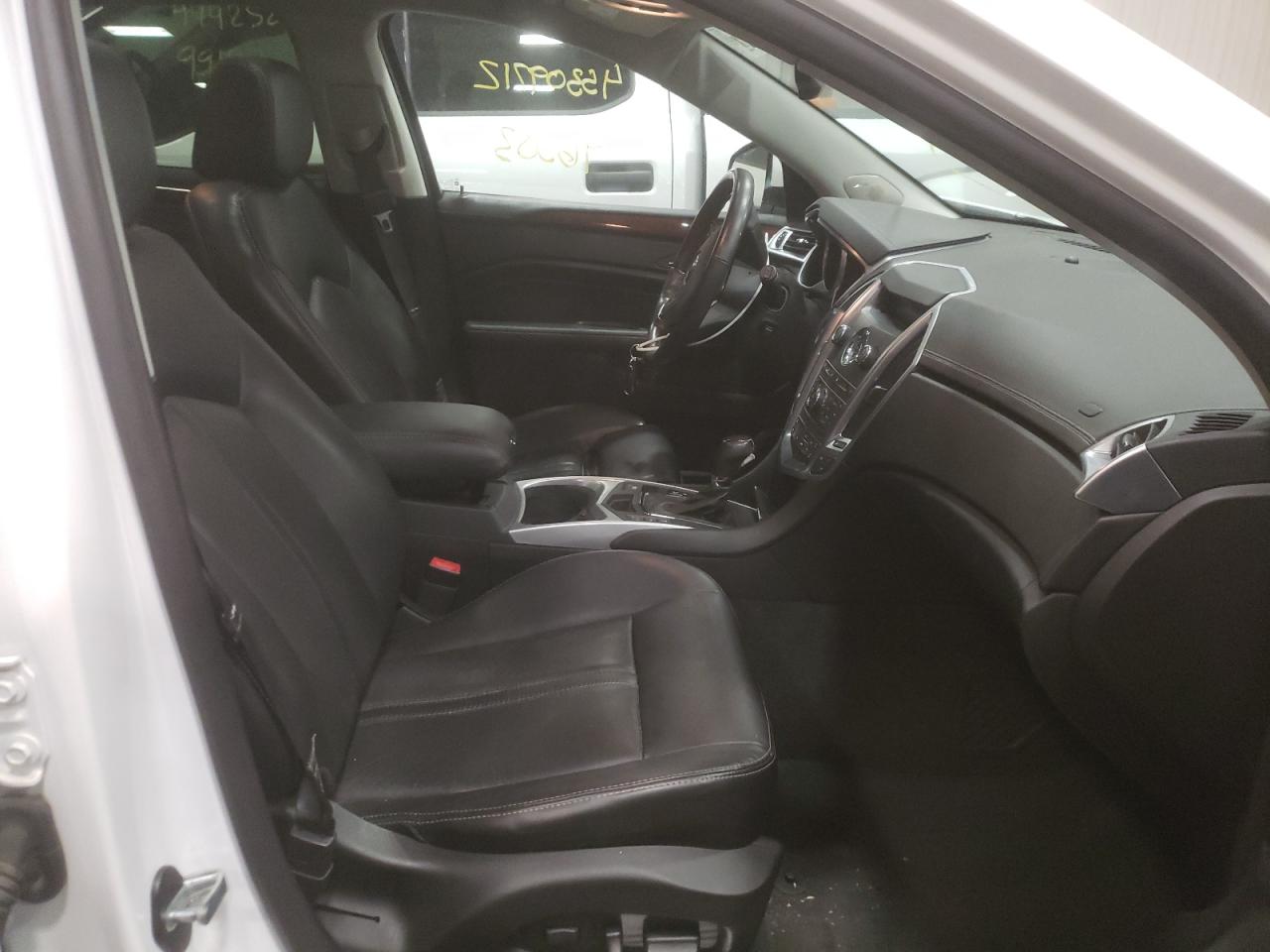 Photo 5 from auction – 2012 CADILLAC SRX LUXURY with VIN 3GYFNDE30CS623938