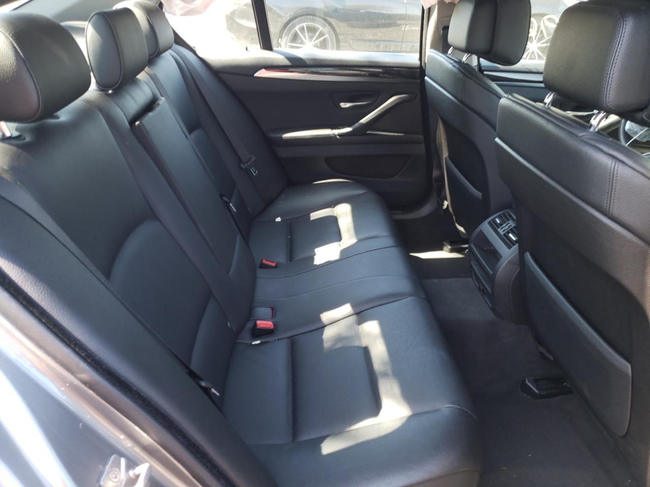 Photo 6 from auction – 2012 BMW 528 I with VIN WBAXG5C53CDX01544
