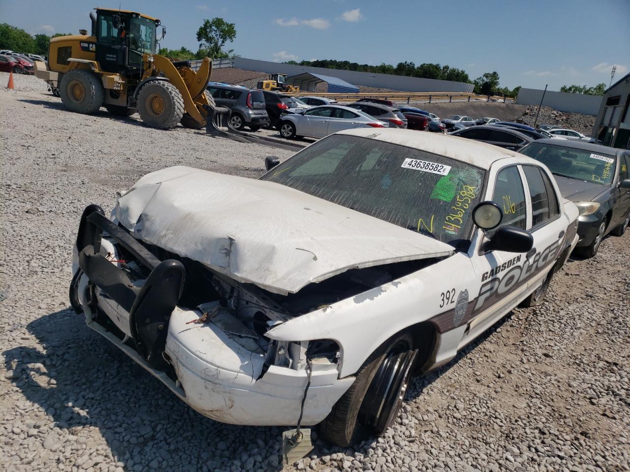 Photo 2 from auction – 2009 FORD CROWN VICT with VIN 2FAHP71V49X126268