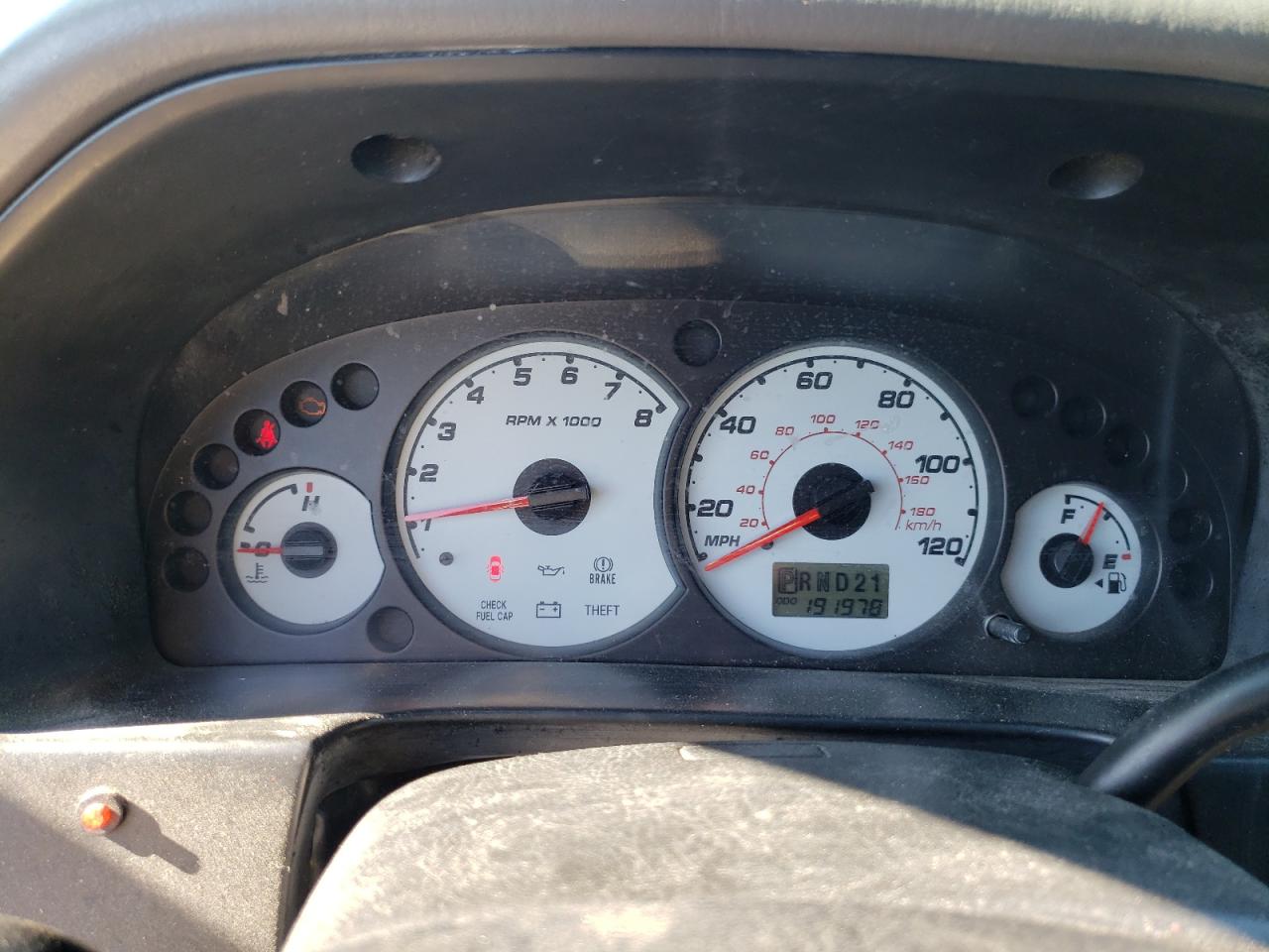 Photo 8 from auction – 2002 FORD ESCAPE with VIN 1FMCU04172KD33674