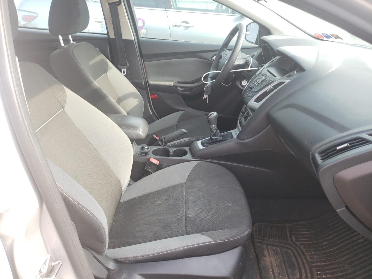 Photo 5 from auction – 2013 FORD FOCUS SE with VIN 1FADP3K22DL221753