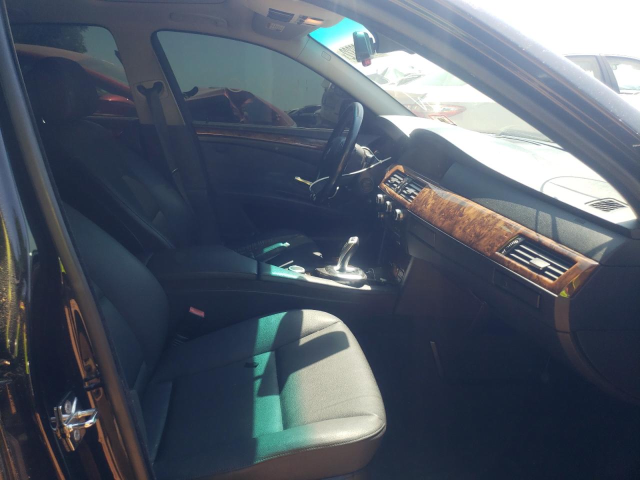 Photo 5 from auction – 2008 BMW 528 I with VIN WBANU53568CT18291