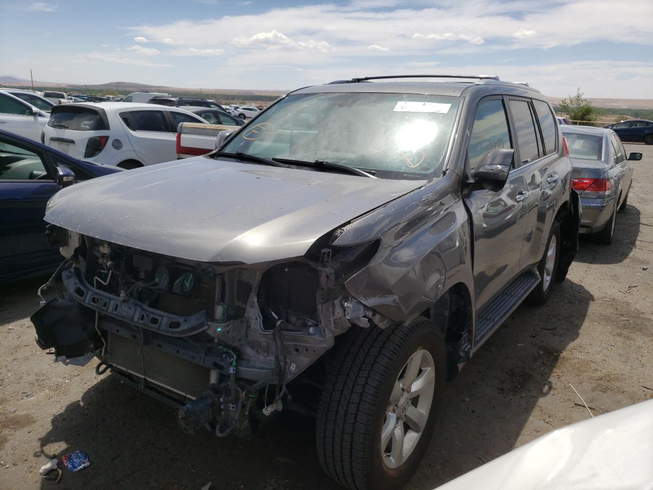 Photo 2 from auction – 2011 LEXUS GX 460 with VIN JTJBM7FX1B5029312