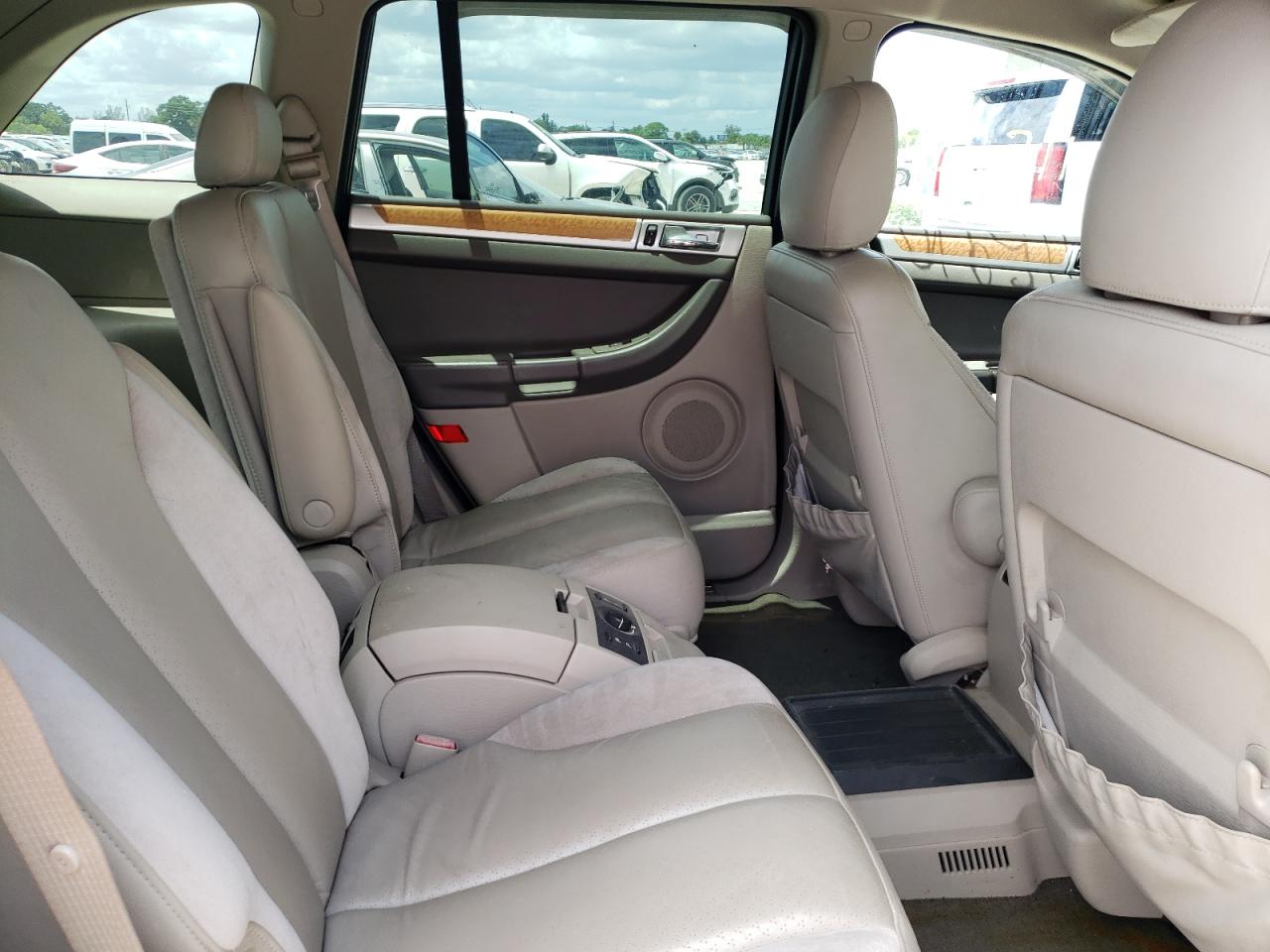 Photo 6 from auction – 2006 CHRYSLER PACIFICA L with VIN 2A8GF78406R638110