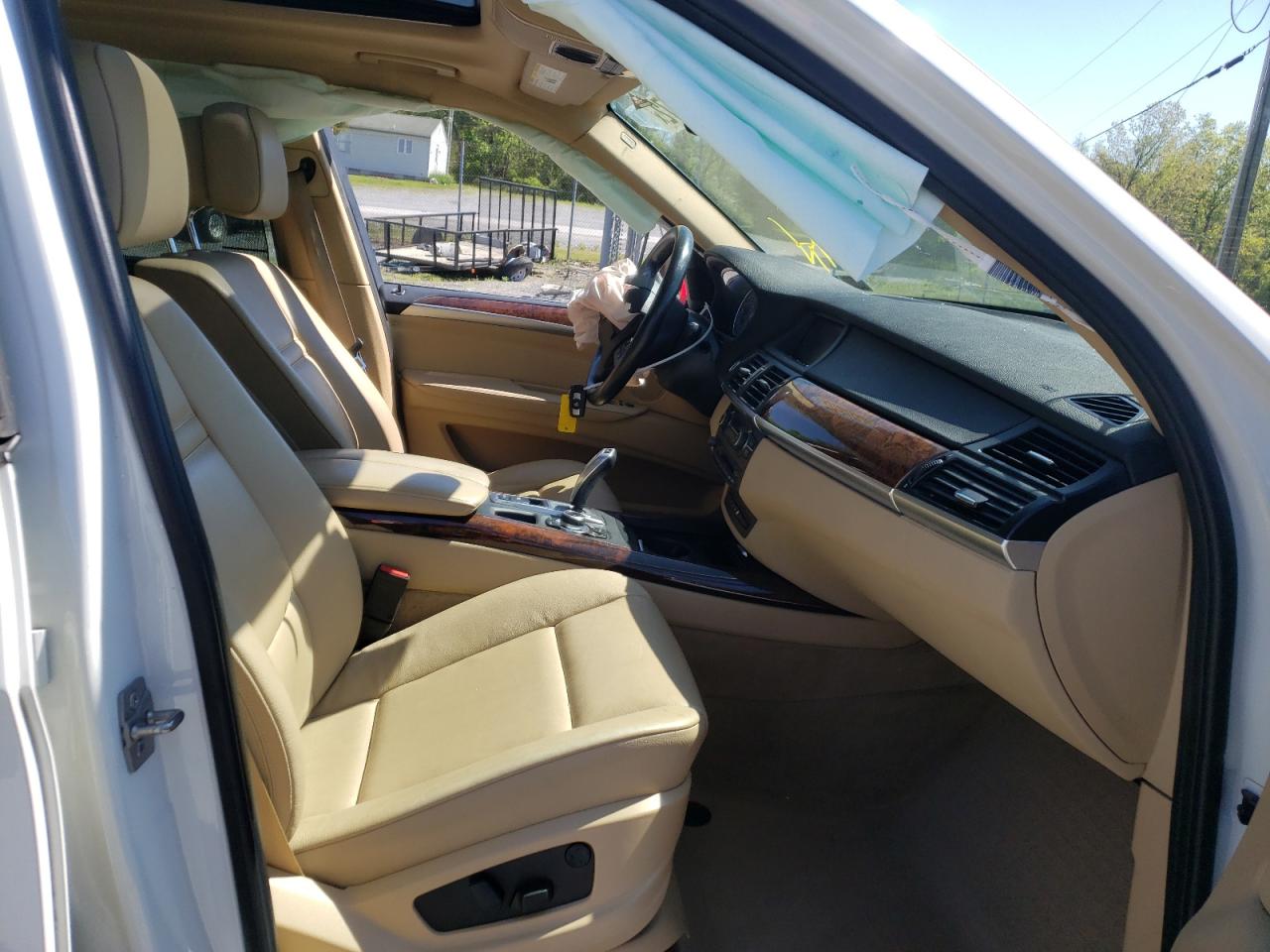 Photo 5 from auction – 2013 BMW X5 XDRIVE3 with VIN 5UXZV4C50D0B02011