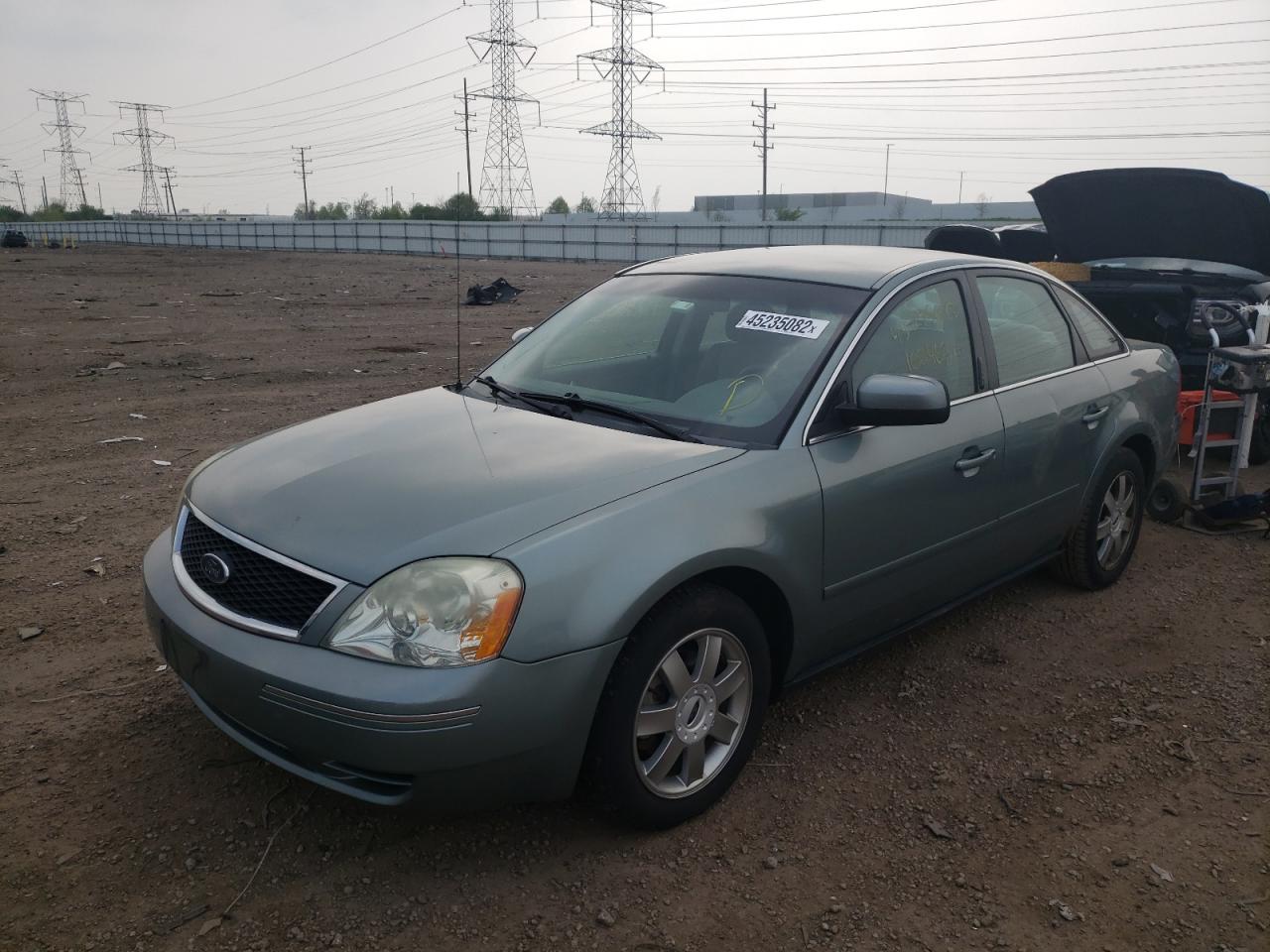 Photo 2 from auction – 2005 FORD FIVE HUNDR with VIN 1FAFP23135G118151