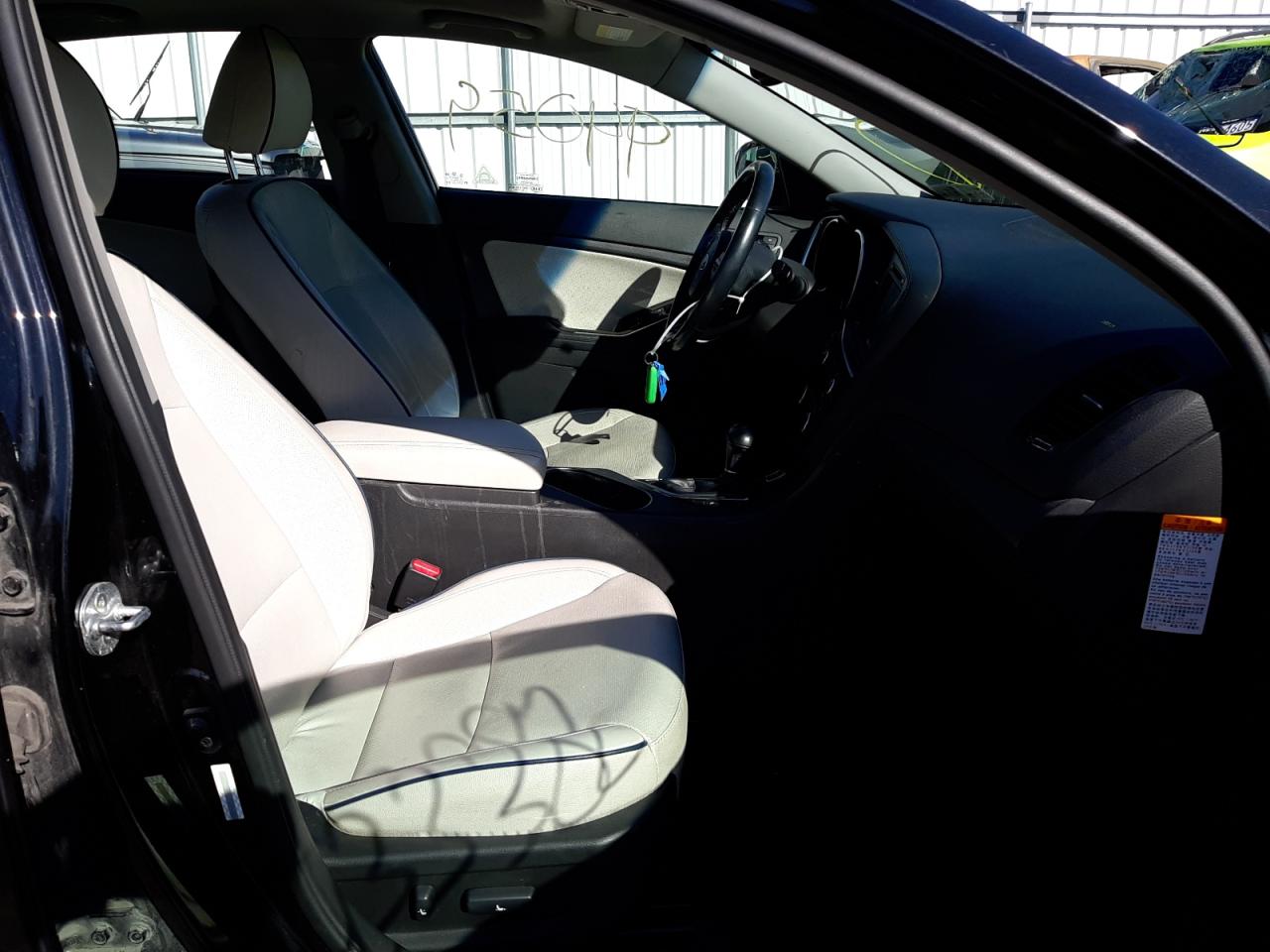 Photo 5 from auction – 2015 KIA OPTIMA HYB with VIN KNAGN4AD2F5085165
