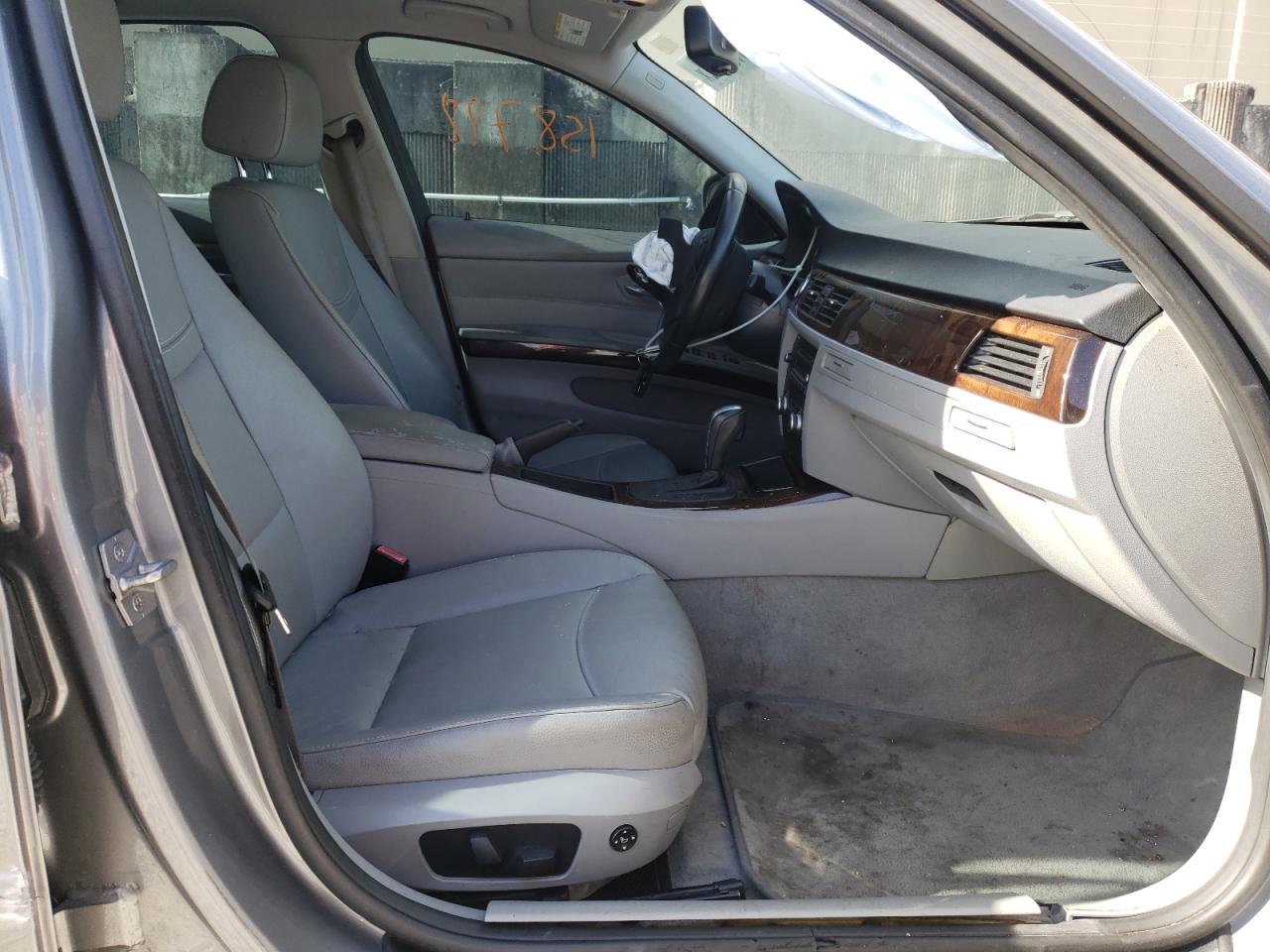Photo 5 from auction – 2011 BMW 328 I with VIN WBAPH7C55BE677779
