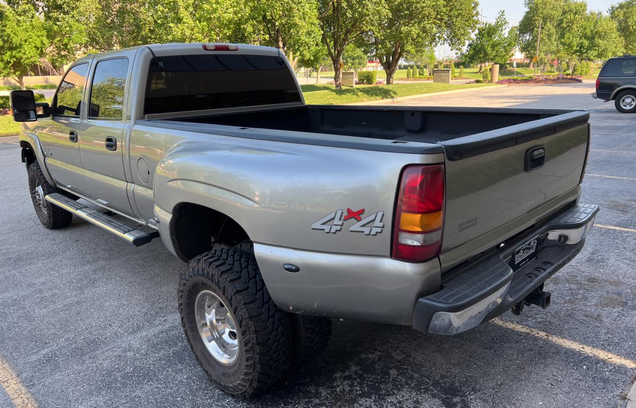 Photo 3 from auction – 2001 CHEVROLET SILVERADO with VIN 1GCJK33181F172828