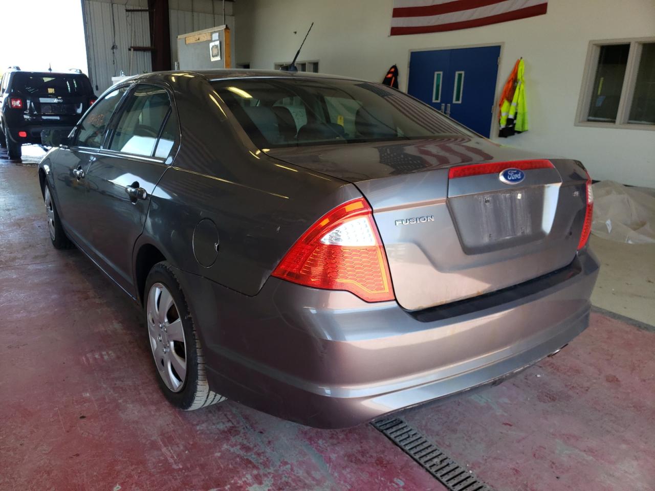 Photo 3 from auction – 2011 FORD FUSION SE with VIN 3FAHP0HAXBR261964