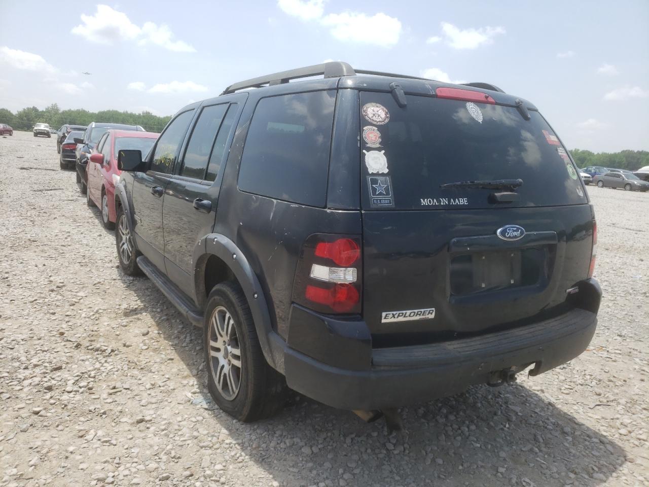 Photo 3 from auction – 2007 FORD EXPLORER X with VIN 1FMEU63E07UA61755