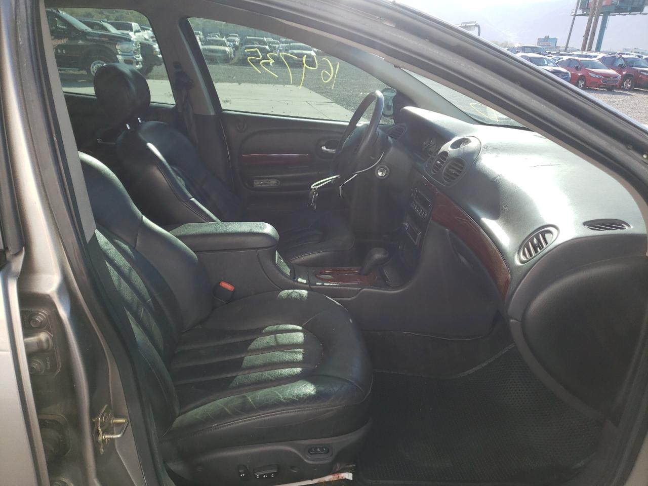Photo 5 from auction – 1999 CHRYSLER LHS with VIN 2C3HC56G6XH528177