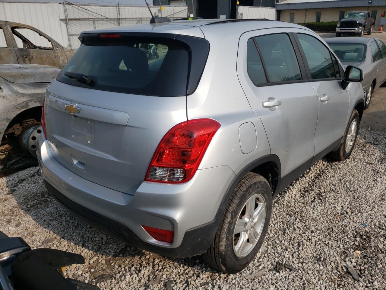 Photo 17 from auction – 2017 CHEVROLET TRAX LS with VIN KL7CJNSB9HB255801