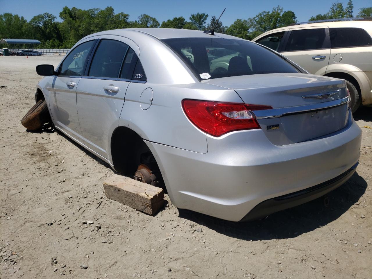 Photo 3 from auction – 2012 CHRYSLER 200 S with VIN 1C3CCBHG3CN163769