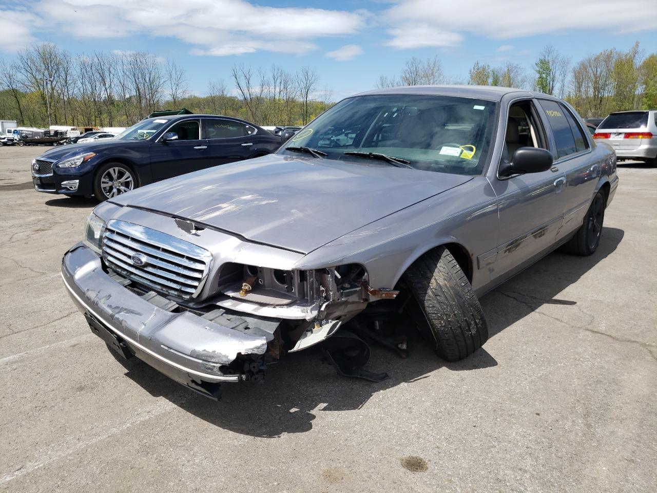Photo 2 from auction – 2006 FORD CROWN VICT with VIN 2FAFP74W96X124555