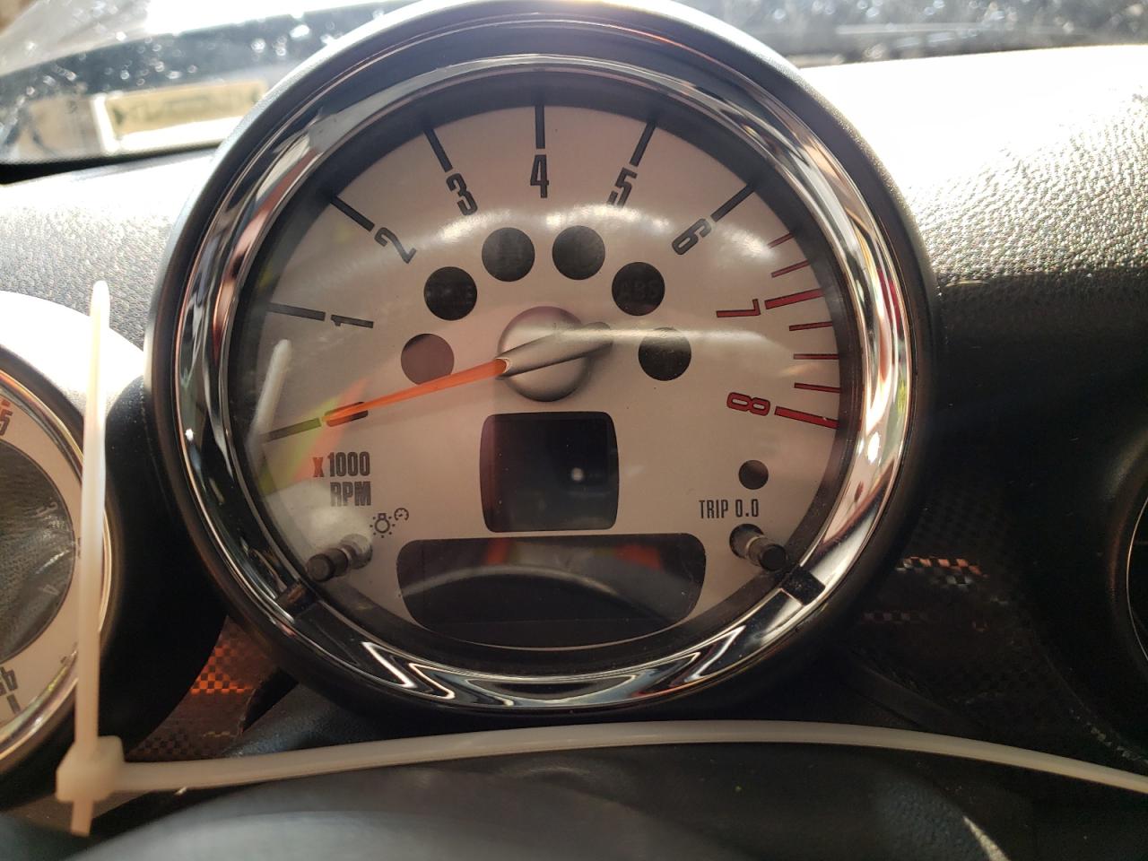 Photo 8 from auction – 2012 MINI COOPER S with VIN WMWZP3C52CT249959