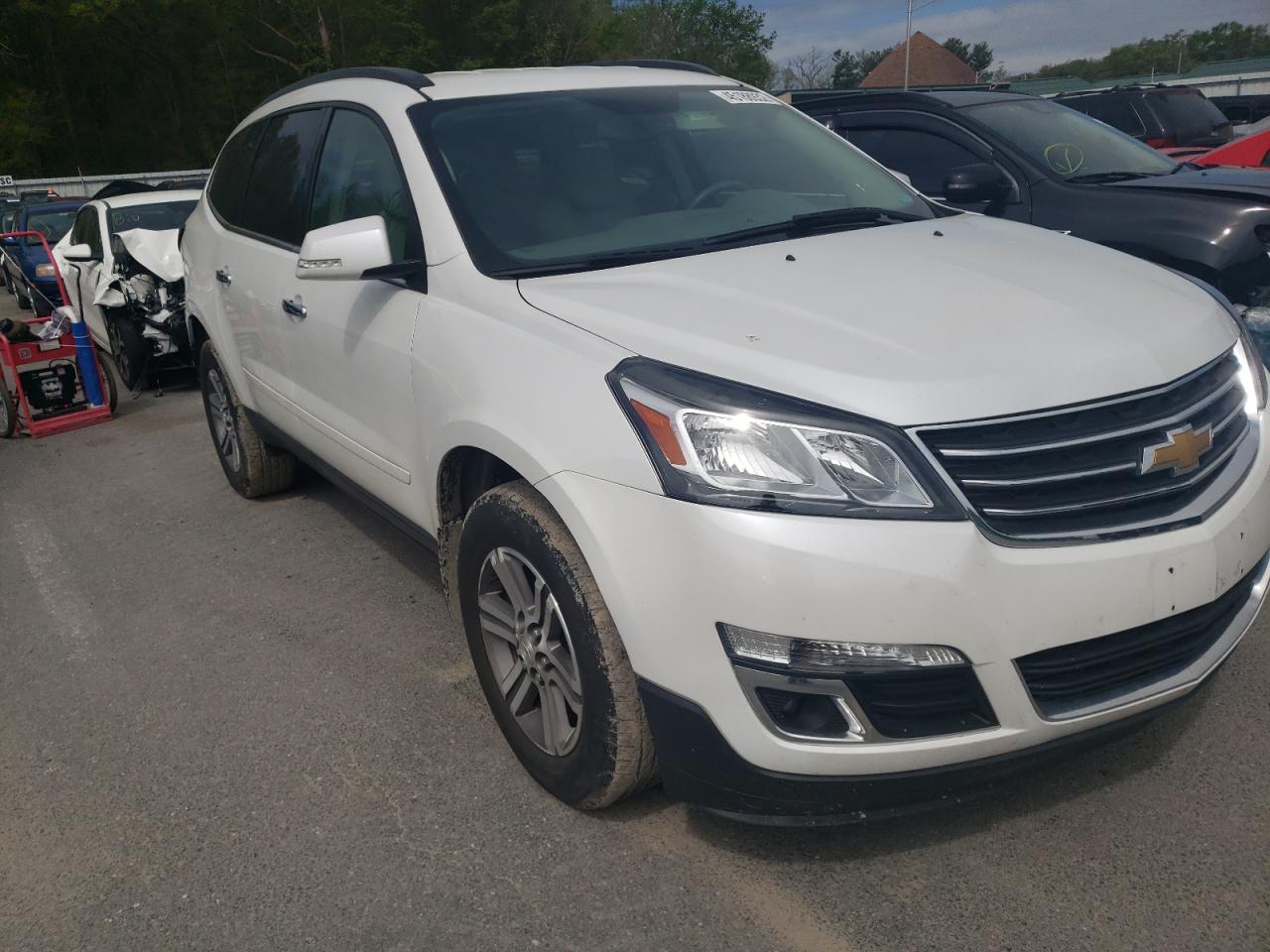 Photo 1 from auction – 2017 CHEVROLET TRAVERSE L with VIN 1GNKRHKD0HJ196807