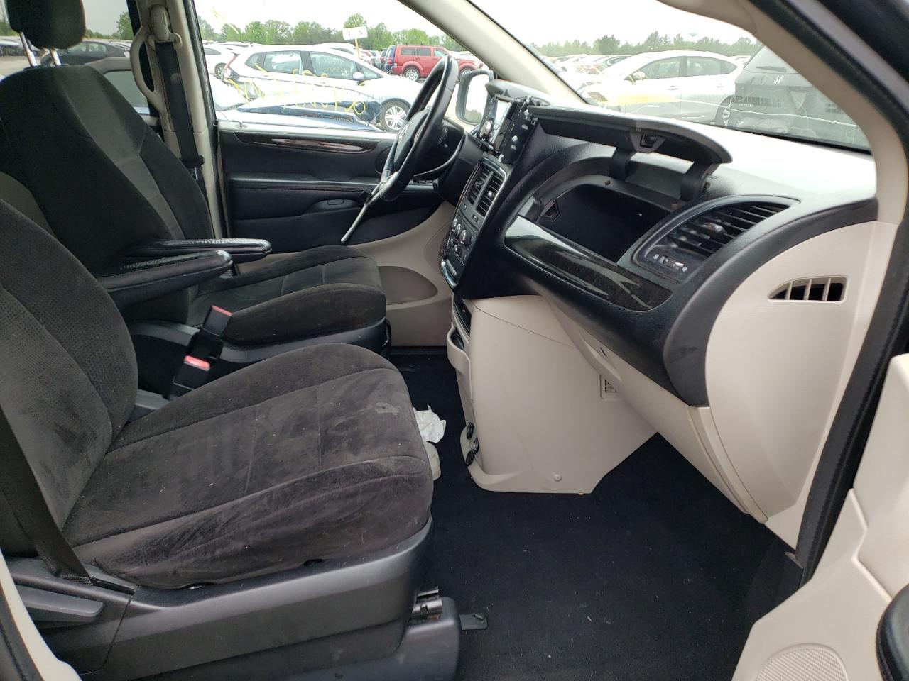 Photo 5 from auction – 2013 DODGE GRAND CARA with VIN 2C4RDGBG9DR506940