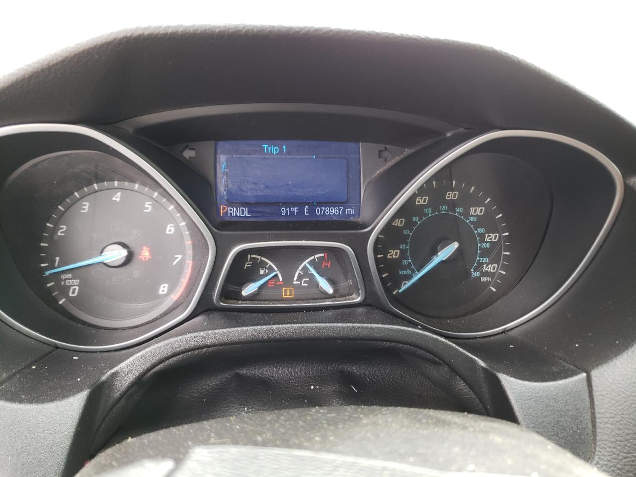 Zdjęcie 8 z aukcji – 2014 FORD FOCUS SE z VIN 1FADP3F21EL117556